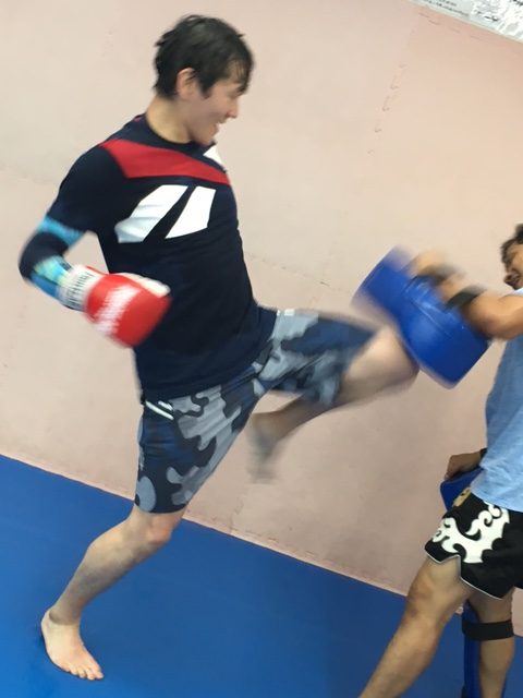 ストレス発散にもってこい!総合格闘技は、ほめられながら小さな目標を達成する【コーピング】の塊。| オヤジ総合格闘技部